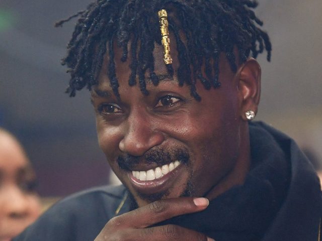 Antonio Brown raises eyebrows with social media posts amid reports he’s wanted for alleged attempted murder