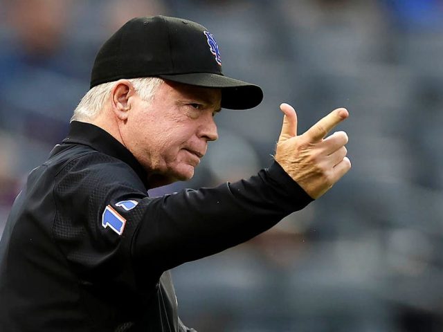 Former MLB manager Buck Showalter recalls security screening experience at US airport amid Iran tensions