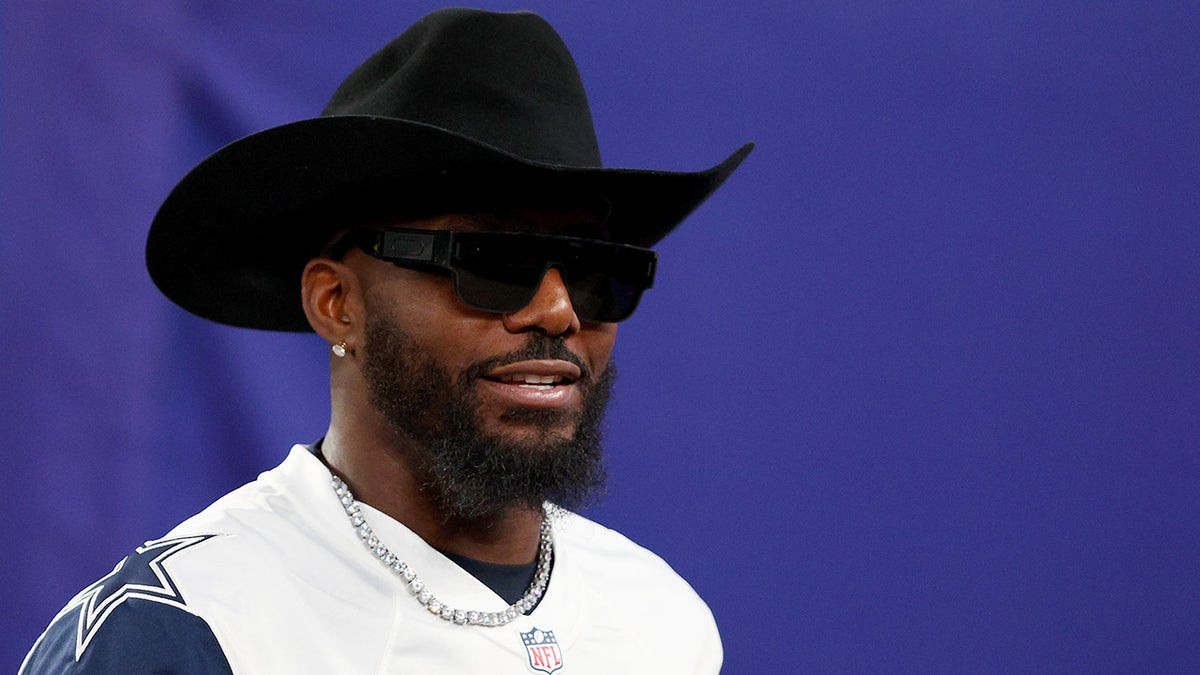 Dez Bryant predicts NFC East team will win Super Bowl this year, takes shot at Giants  at george magazine