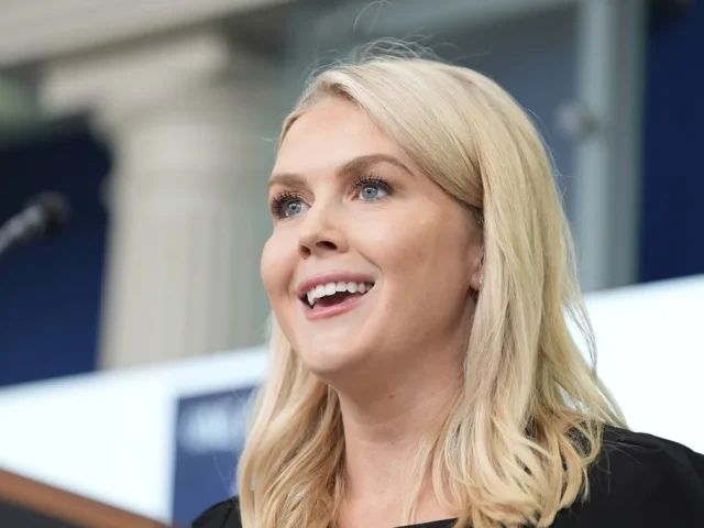 Karoline Leavitt says it would be ‘foolish’ for Iran to close the Strait of Hormuz