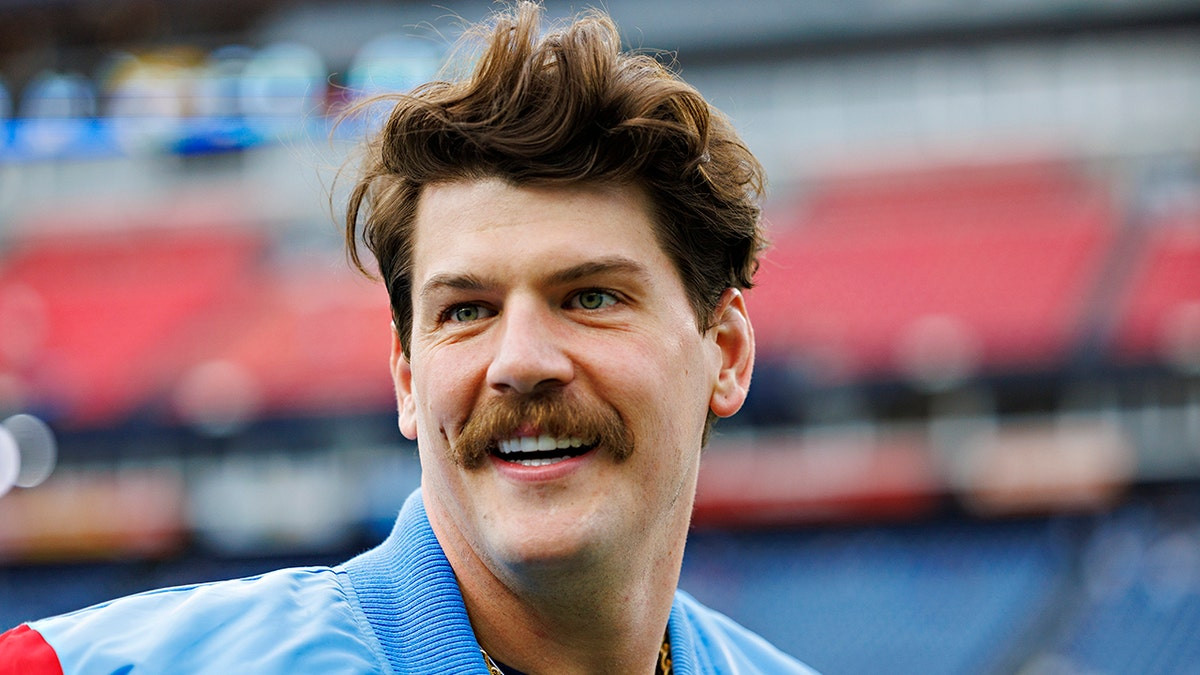 Ex-NFL star Taylor Lewan has 'worst day of my athletic life' with disastrous first pitch  at george magazine