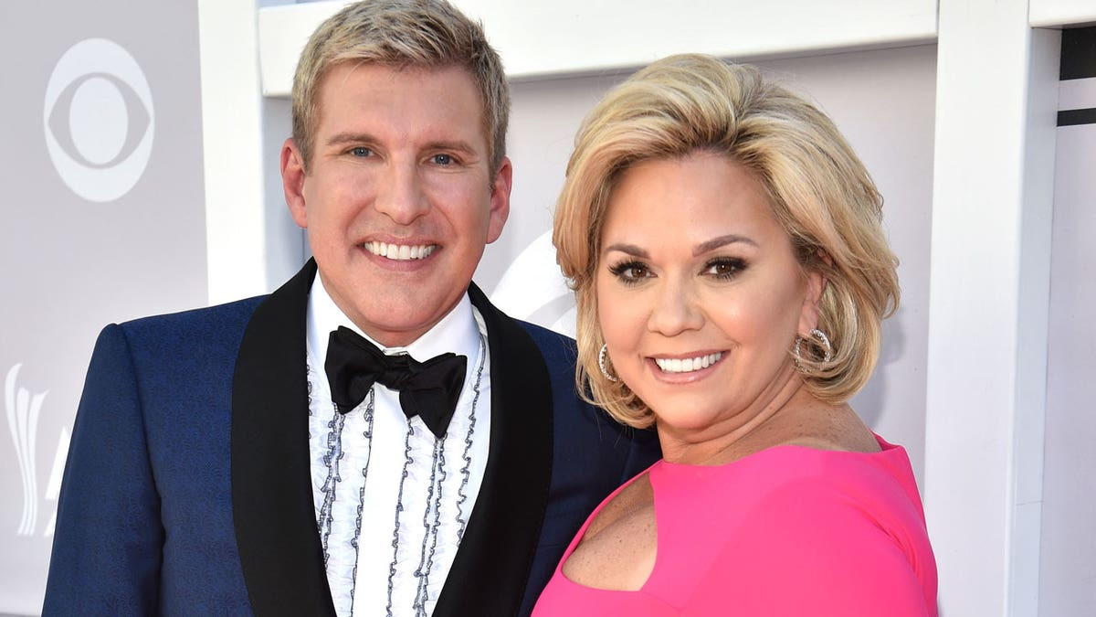 Chase Chrisley celebrates Julie and Todd Chrisley's prison release as his 'best' birthday gift  at george magazine