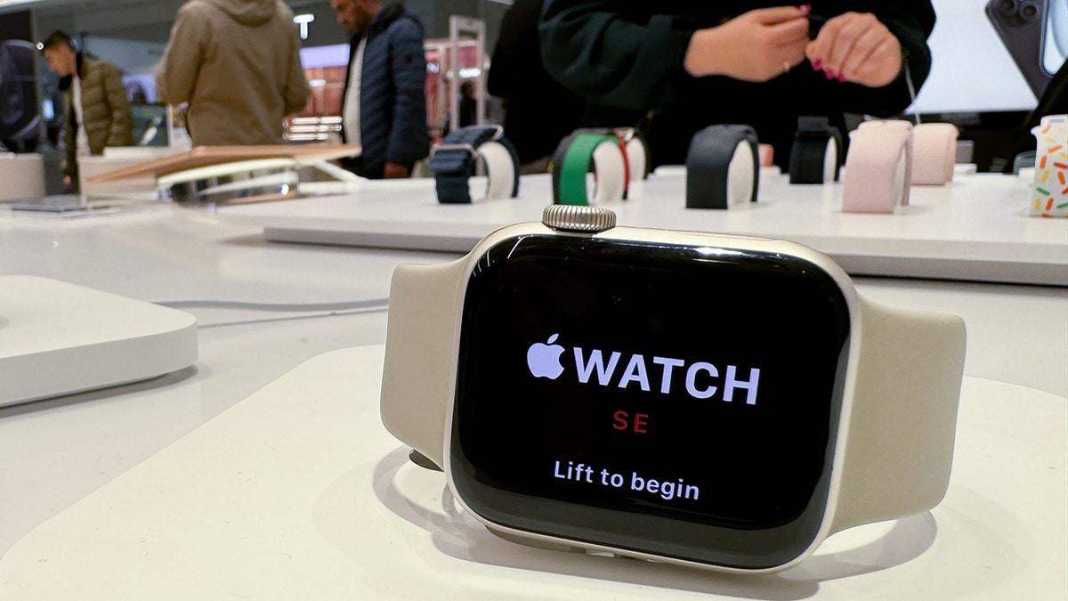 RFK Jr to encourage Americans to use 'wearable' tech to track their health  at george magazine
