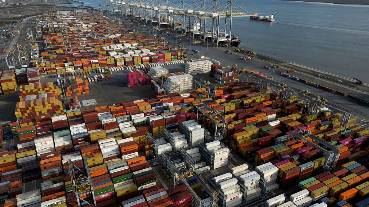 UK authorities seize cocaine worth more than $130 million from a ship at London port  at george magazine