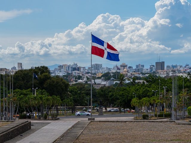 American tourists in popular vacation spot face increased risk of being killed, robbed