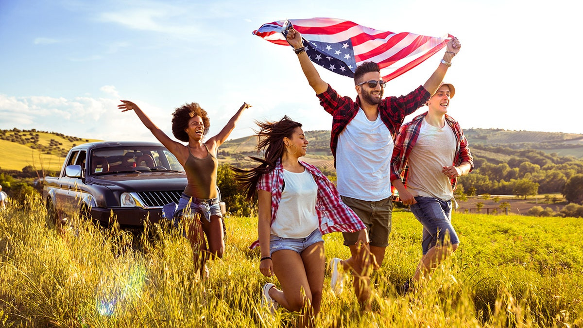 Americans ready to hit the road in record numbers this Independence Day  at george magazine