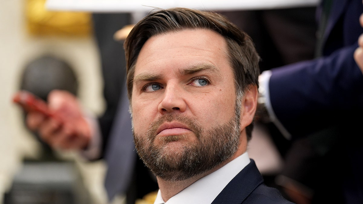 JD Vance poised to clinch victory for Trump's landmark bill as GOP finalizes strategy  at george magazine