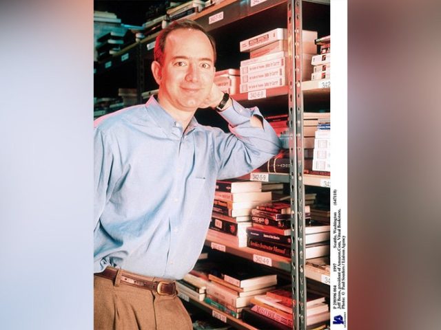 Jeff Bezos’ glow-up and Lauren Sánchez’s transformation over the years: PHOTOS