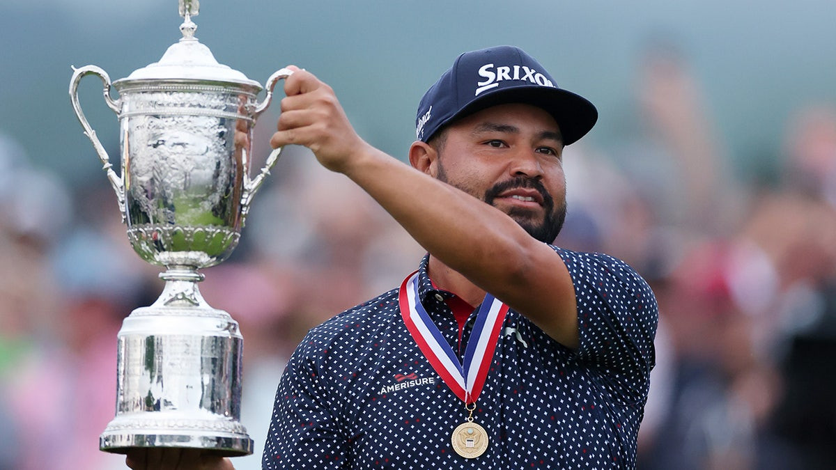 Golf champion sacrificed tournament prep to care for sick daughter and still won  at george magazine