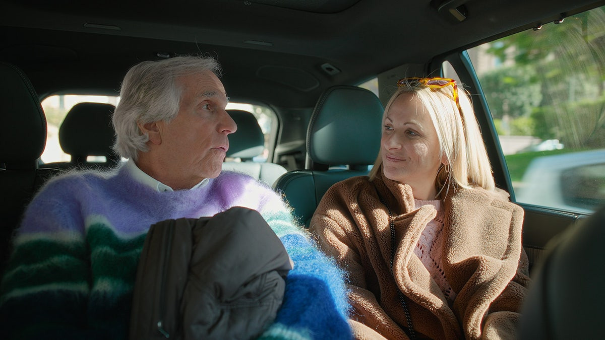 'Happy Days' star Henry Winkler took Marlee Matlin in after difficult relationship with William Hurt  at george magazine