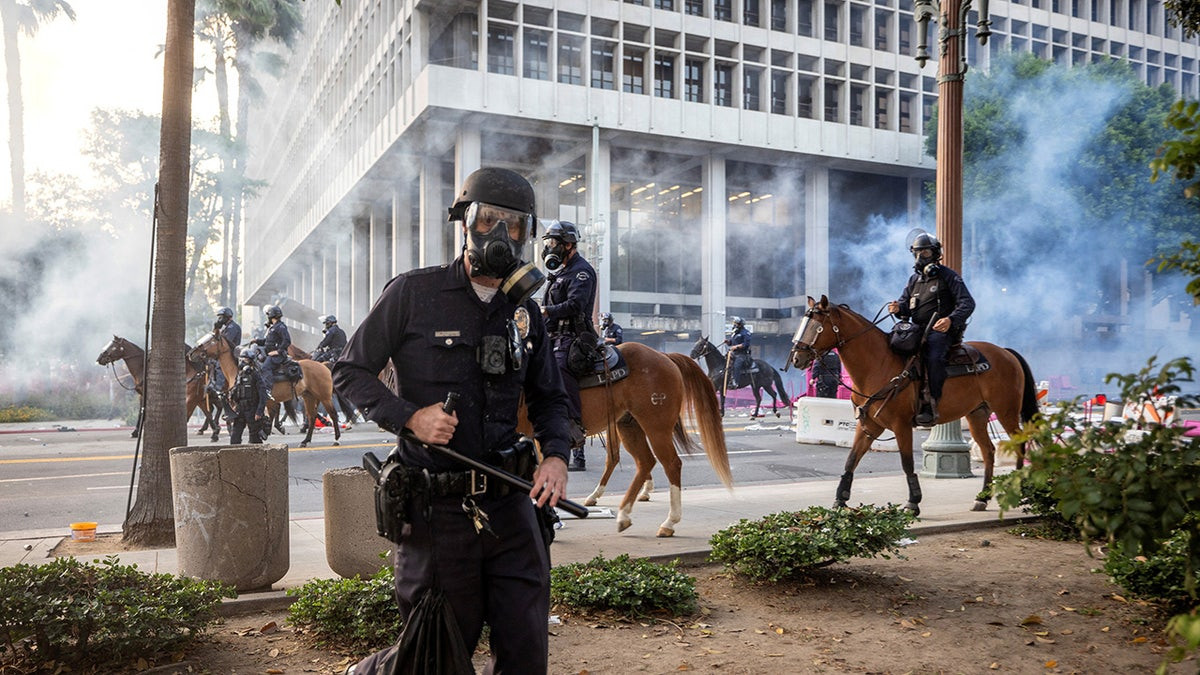 Gov Newsom ‘handcuffed’ police as LA riots expose ‘reactionary’ leadership failure: former sheriff’ s deputy  at george magazine