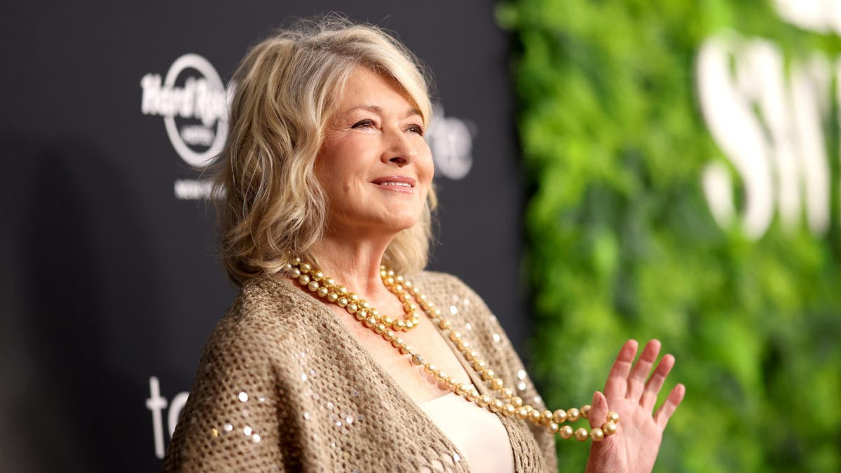 Martha Stewart sparks hot dog debate by defending condiment that others 'cannot abide'  at george magazine