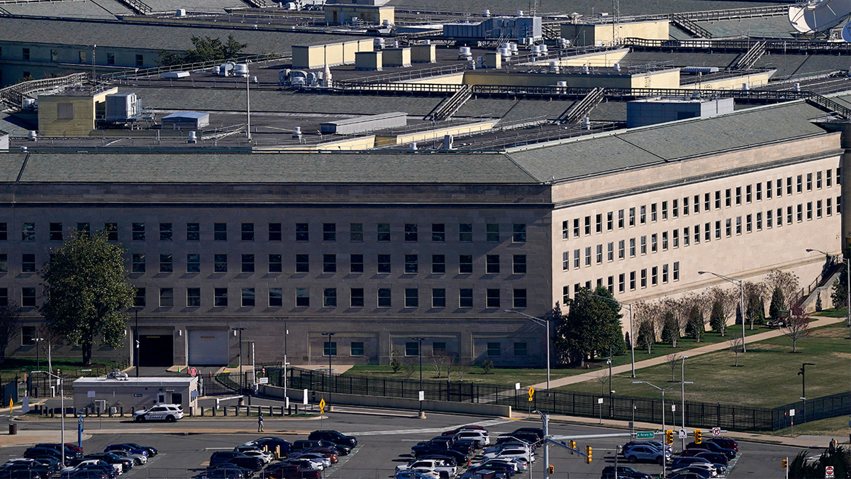 Pizza shop tracker showed spike in activity near Pentagon before Israel's strikes  at george magazine