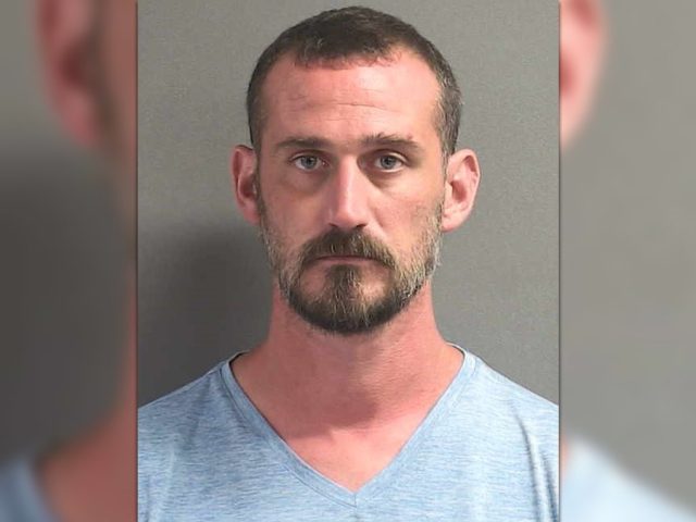 Florida dad arrested after toddler dies in hot car while he allegedly got hair cut, ‘went drinking’: police