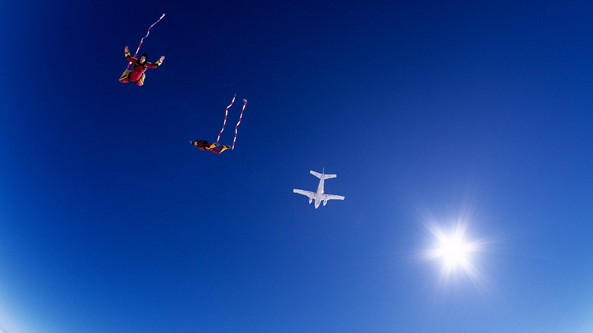 Midair parachute collision leads to tragedy for experienced skydiver  at george magazine