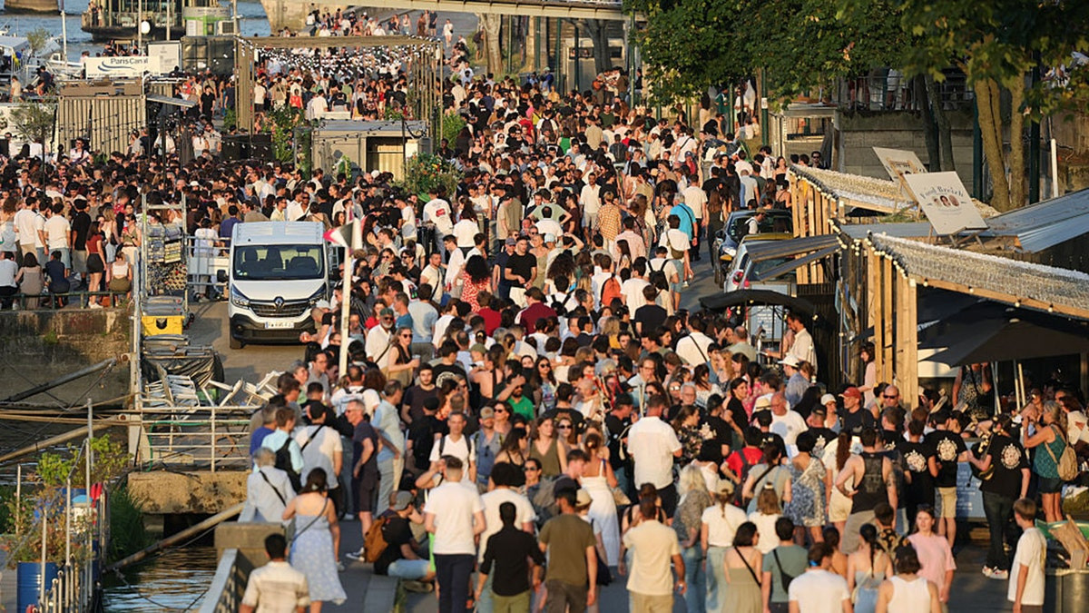 Terrifying trend emerges as music festival fans suffer mysterious needle attacks  at george magazine