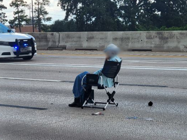 Armed Texas woman sat in lawn chair on busy highway during hours-long standoff with police