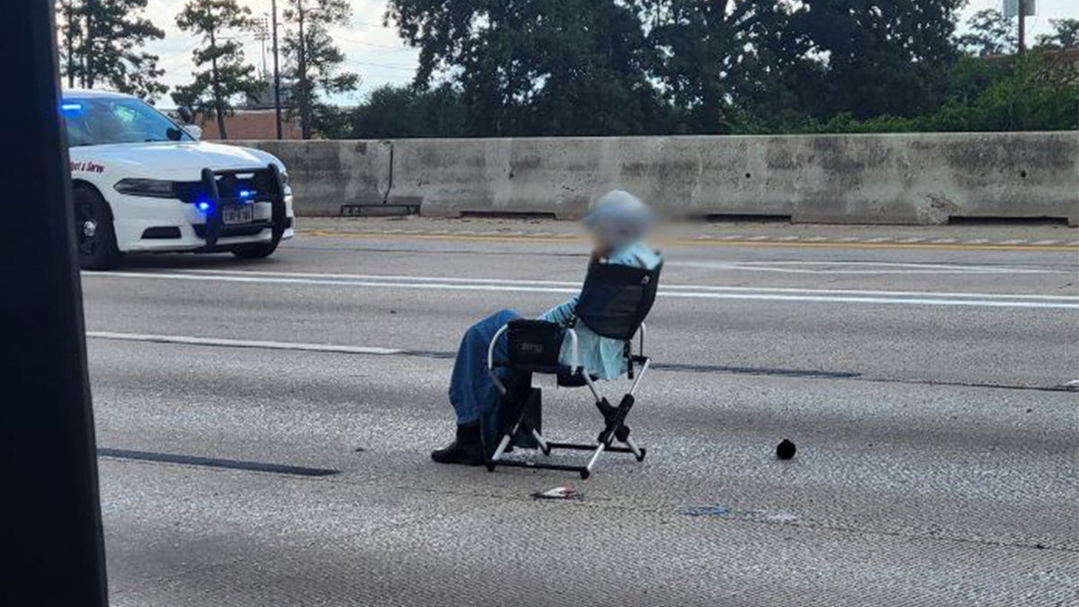 Armed Texas woman sat in lawn chair on busy highway during hours-long standoff with police  at george magazine