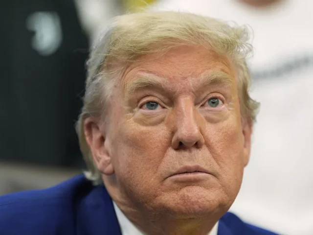 White House officials say Trump unmoved by MAGA split over Iran