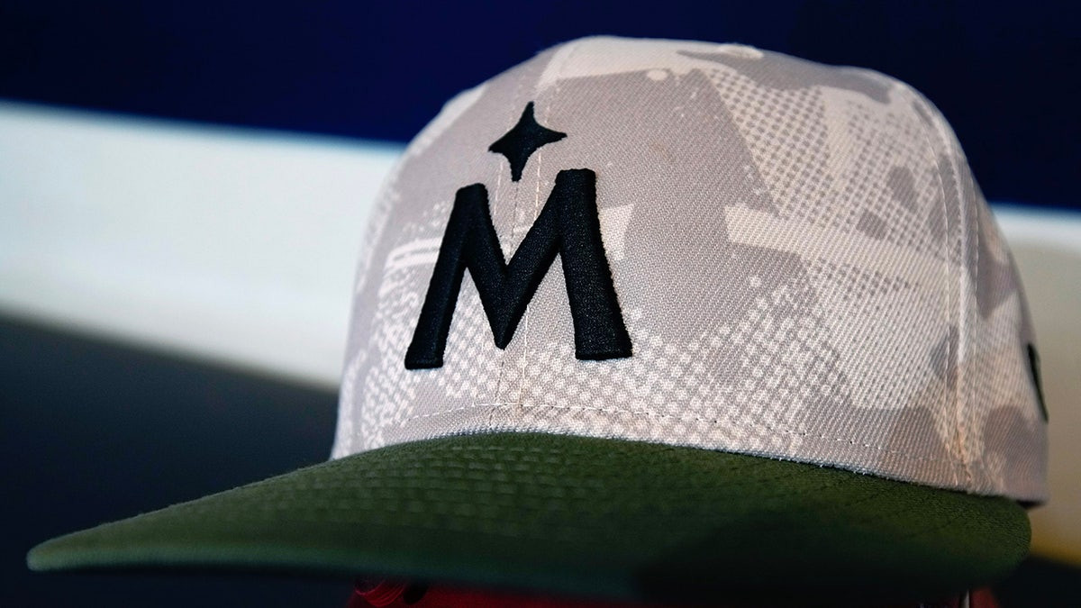 Minnesota teams pay tribute after shooting of Democratic politicians, spouses  at george magazine