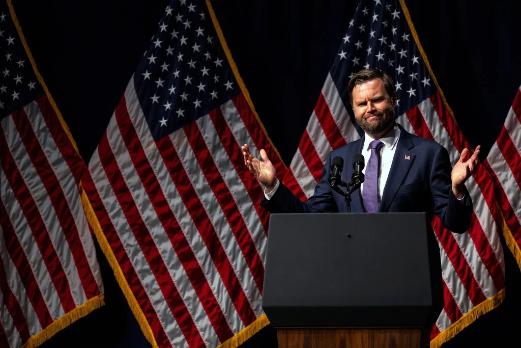 JD Vance flips middle finger, jokes about ‘pink-haired’ opponents during Ohio Republicans dinner  at george magazine
