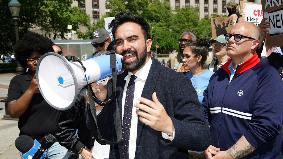NYC's Muslim mayoral candidate gets car bomb threat, despite not owning a vehicle  at george magazine