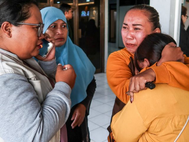 4 Dead and 30 Missing After Ferry Sinks Near Bali