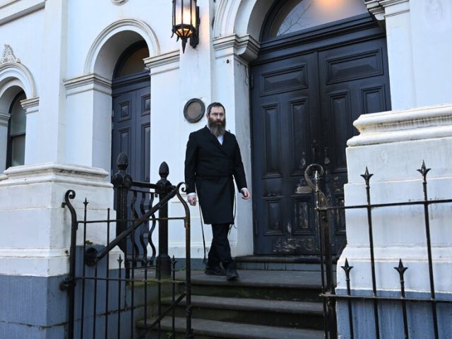 Violence at Synagogue and Restaurant Unnerves Jews in Melbourne