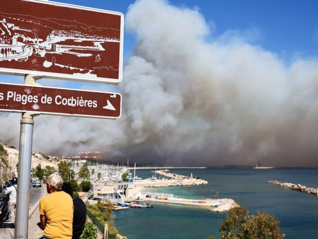 Wildfire on Edge of Marseille Injures More Than 100, Officials Say