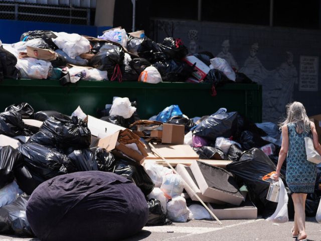 Philadelphia Public Workers Reach Deal to End Strike