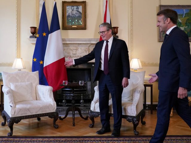 Starmer and Macron Agree to Nuclear Deterrence Pact to Fend Off Threat to Europe