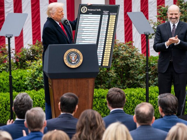 Trump’s Seesawing on Tariffs Gives the World Whiplash