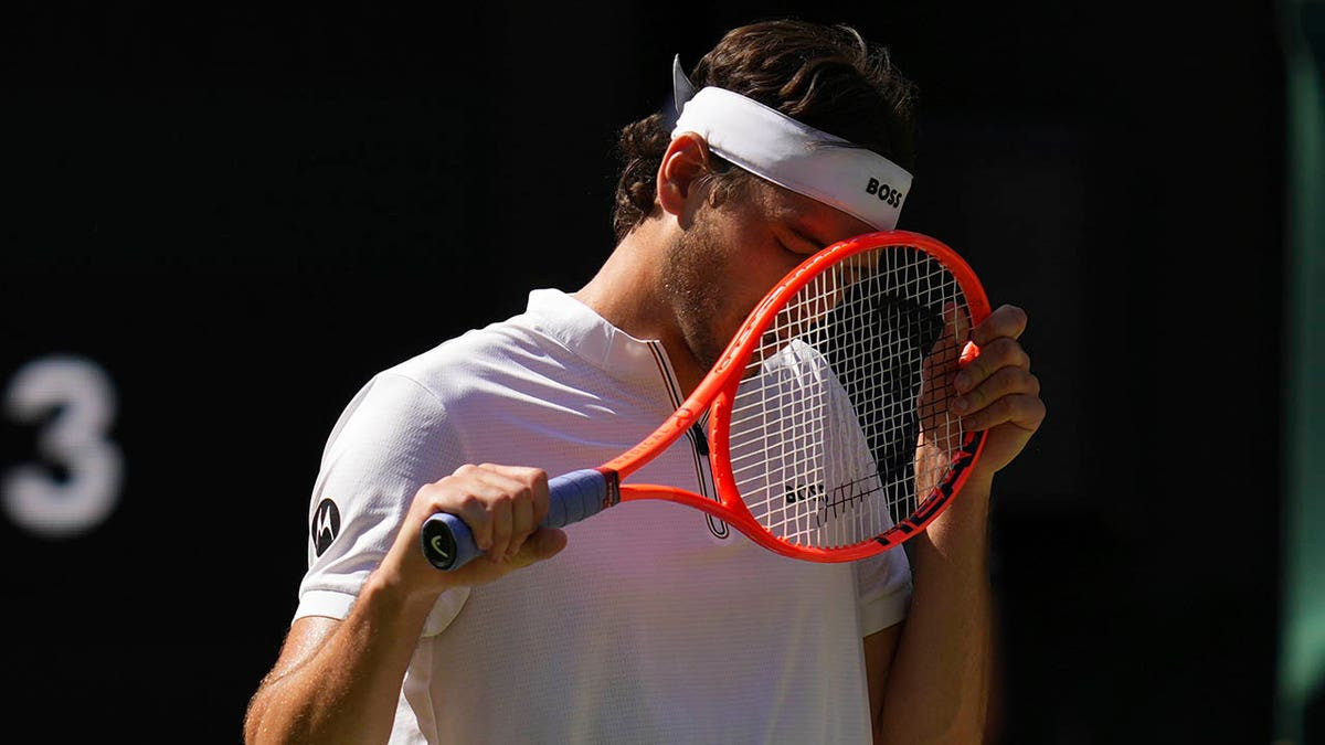 Carlos Alcaraz defeats American Taylor Fritz for third straight Wimbledon final  at george magazine