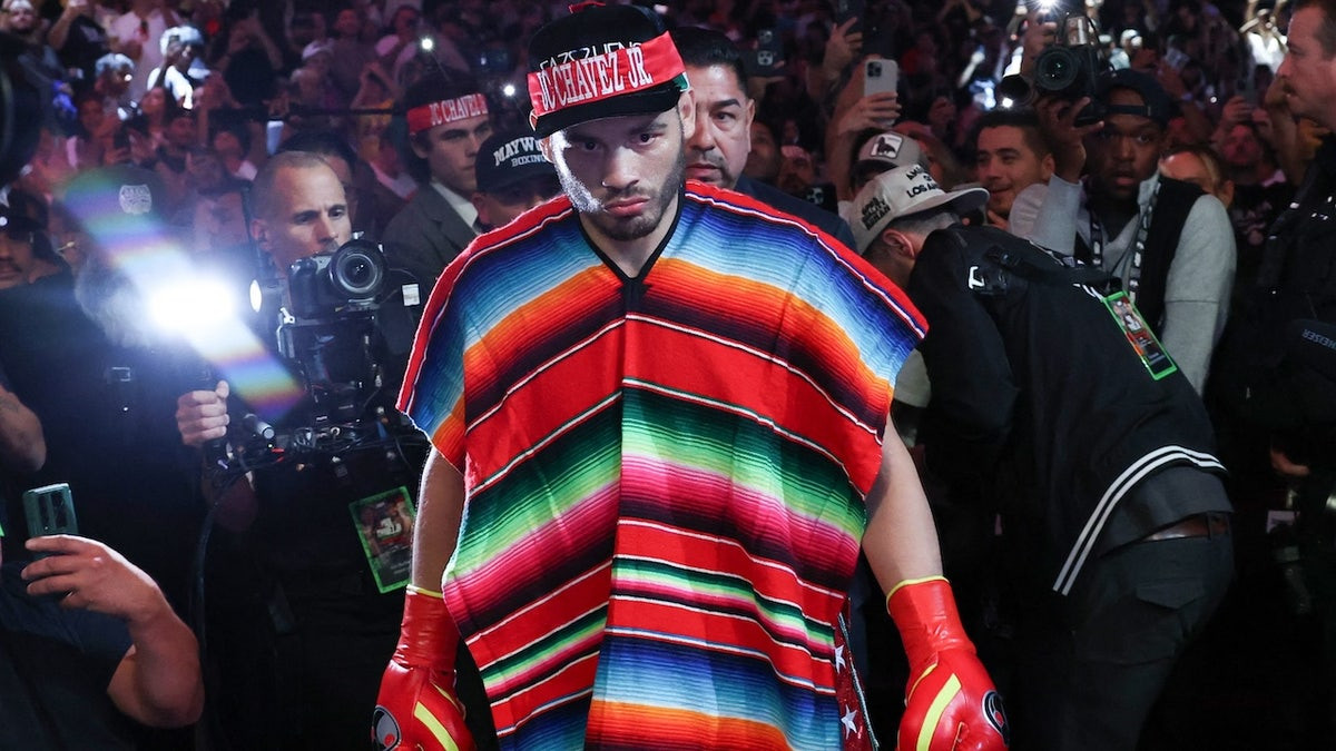 Mexico President expects boxer Julio César Chávez Jr. to be deported, hopes he serves sentence in home country  at george magazine