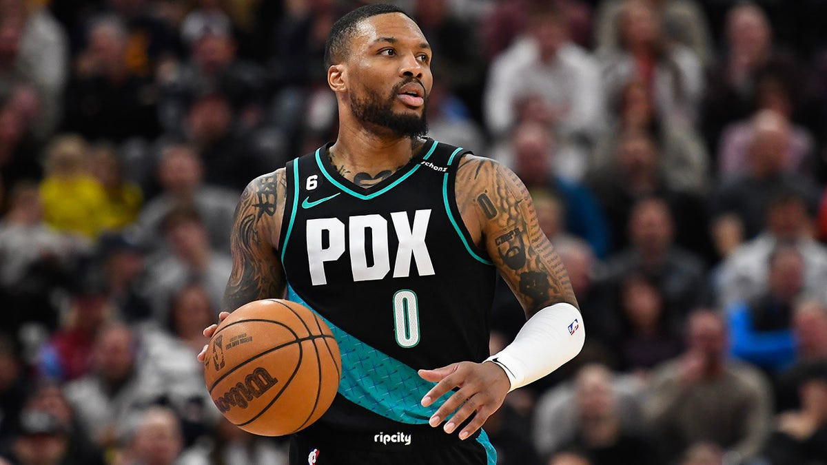 Damian Lillard reacts to reunion with Trail Blazers after abrupt end to run with Bucks  at george magazine