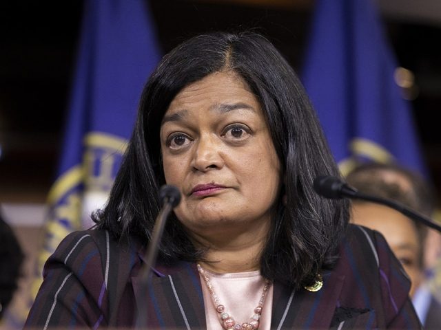 Rep. Jayapal calls it ‘inspiring’ when she sees groups obstruct ICE