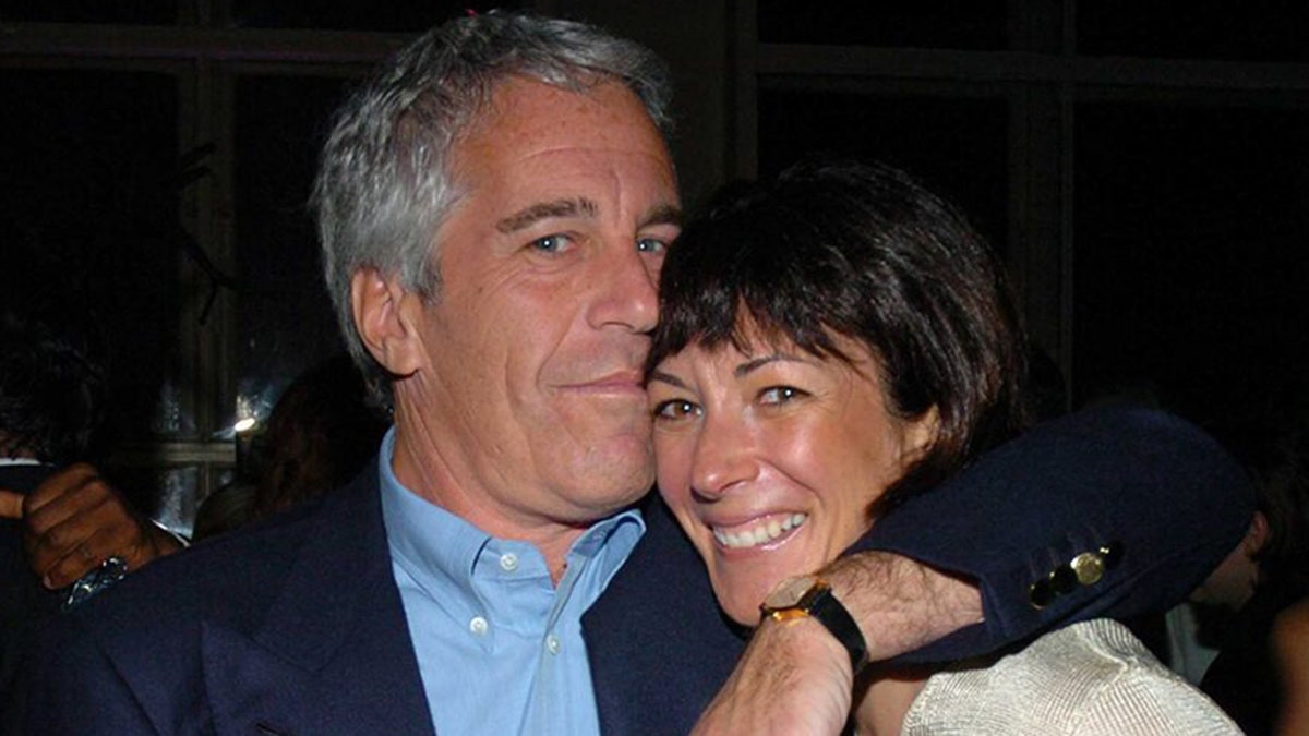 Jeffrey Epstein accomplice Ghislaine Maxwell to see how feds meeting plays out amid subpoena: brother  at george magazine