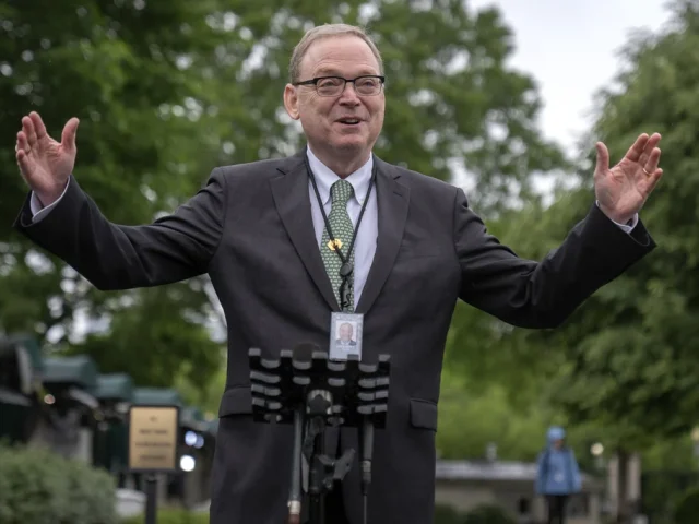 Kevin Hassett claims roulette wheel has ‘better history’ than CBO