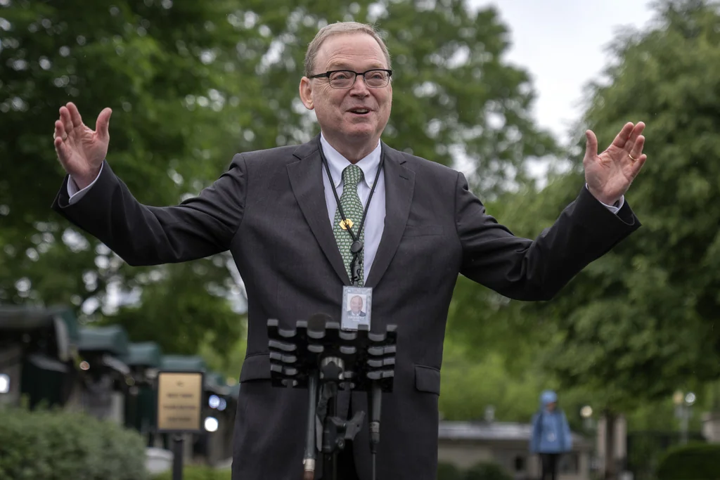 Kevin Hassett claims roulette wheel has ‘better history’ than CBO  at george magazine