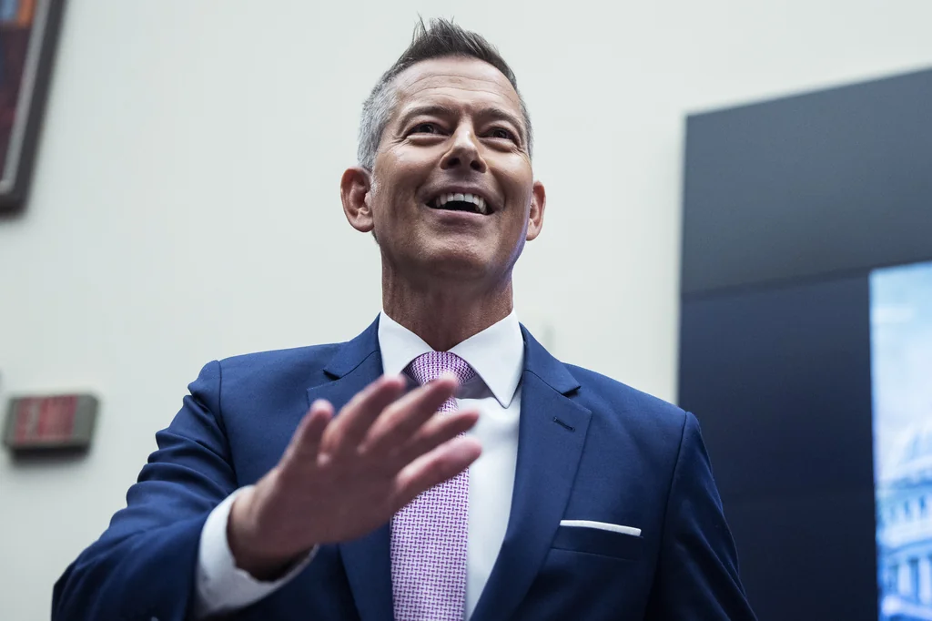 Sean Duffy pushes permitting reform to ‘clear the deck’ of red tape  at george magazine
