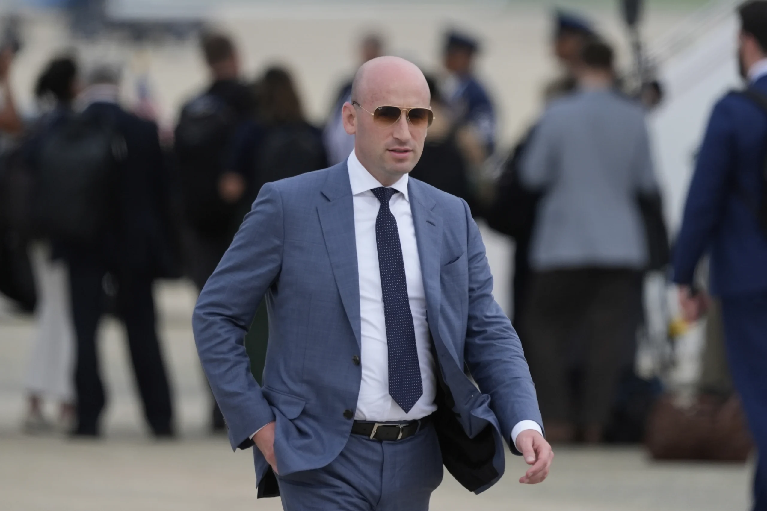 Stephen Miller dismisses Musk as ‘outside’ voice against ‘big, beautiful bill’  at george magazine