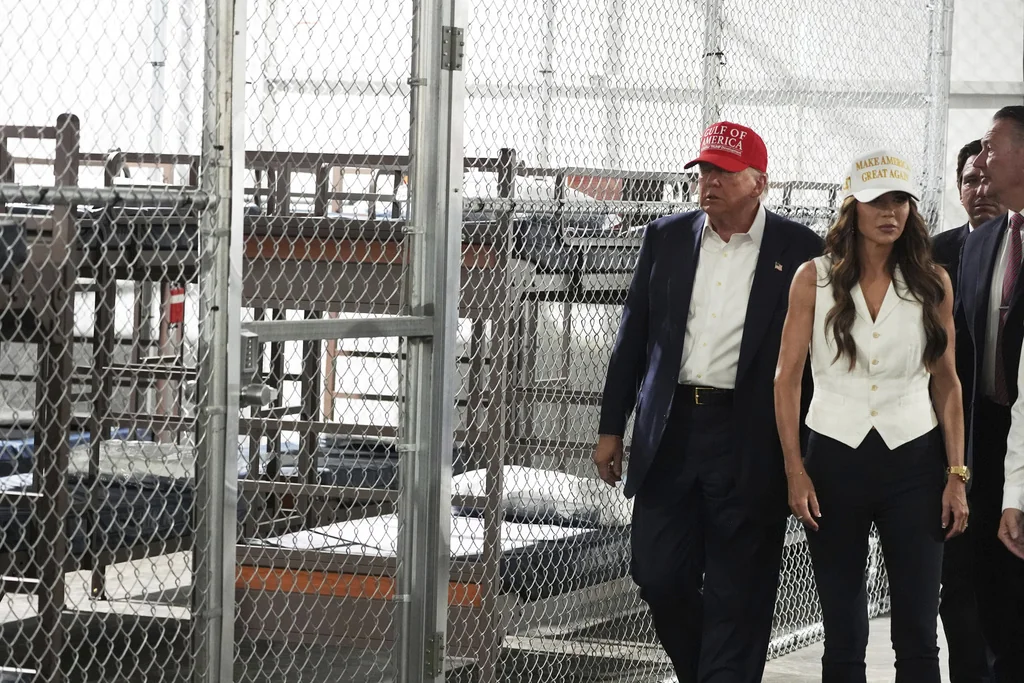 Trump at ‘Alligator Alcatraz’: ‘Deportation’ is the only way out for illegal immigrants  at george magazine