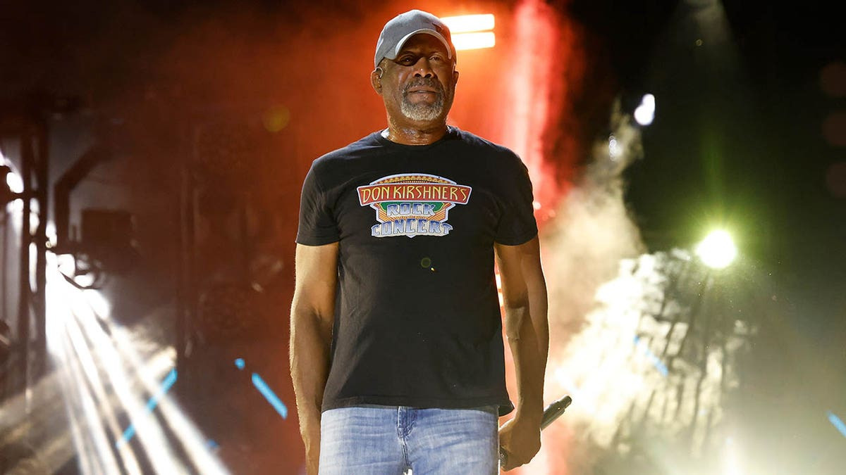 Darius Rucker unexpectedly ends Atlantic City show mid-set: ‘I've never done this before’  at george magazine