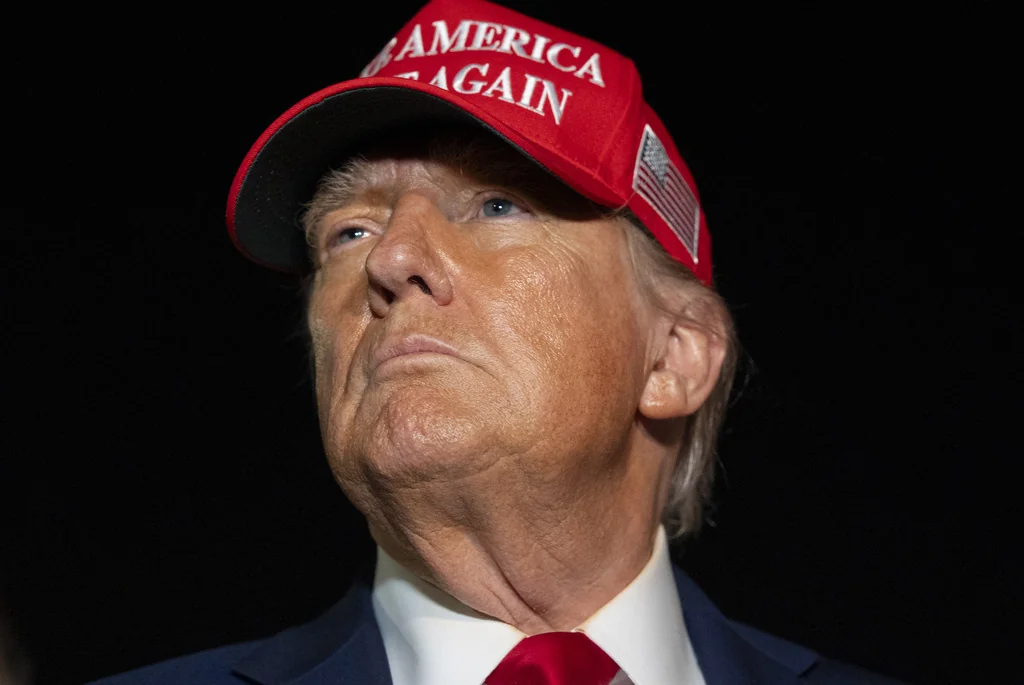 Trump to resume tariffs on major trade partners  at george magazine