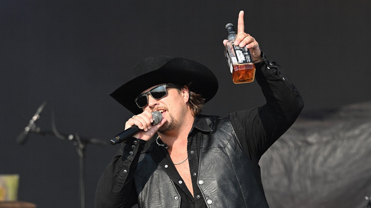 Country singer Gavin Adcock blasts Beyonce's 'Cowboy Carter' album, says it's 'not country music'  at george magazine