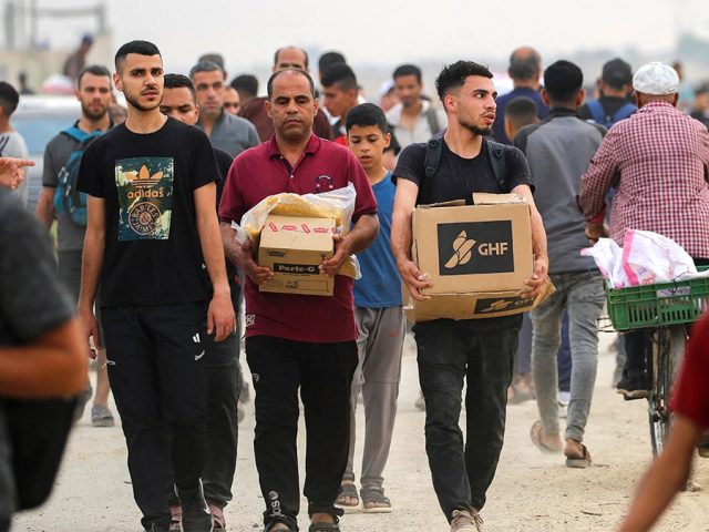 As US-backed group delivers 70 million meals, UN and NGOs fight to discredit Gaza aid rival