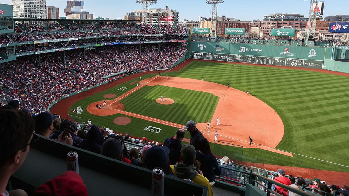 Red Sox players visit Trump at White House despite manager's previous disapproval  at george magazine