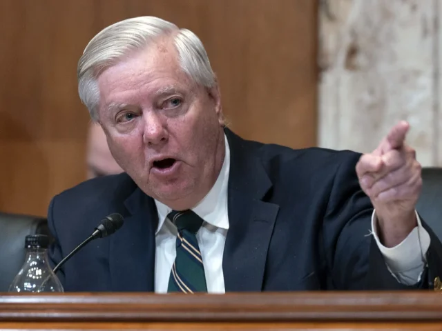 Graham vows ‘record level’ of weapons to Ukraine after Putin tried to ‘play Trump’