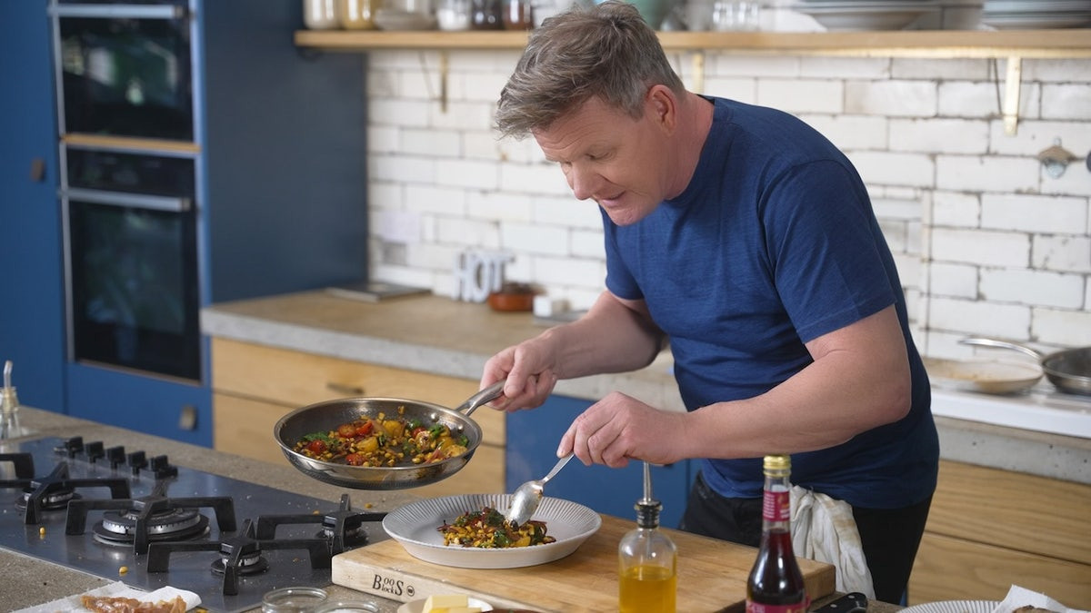 HexClad Prime Time sale: Score up to 45% off Gordon Ramsay's favorite pans  at george magazine
