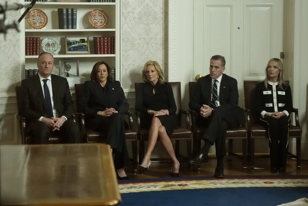 Hunter Biden’s presence during key White House call was ‘inappropriate’ to top adviser: New book  at george magazine